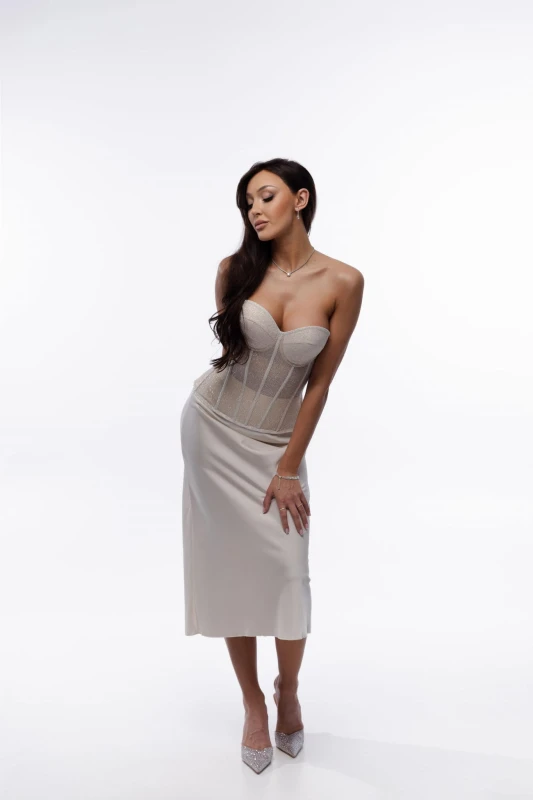 Gorset z brokatowej tkaniny w mlecznym odcieniu - Szarecka.com