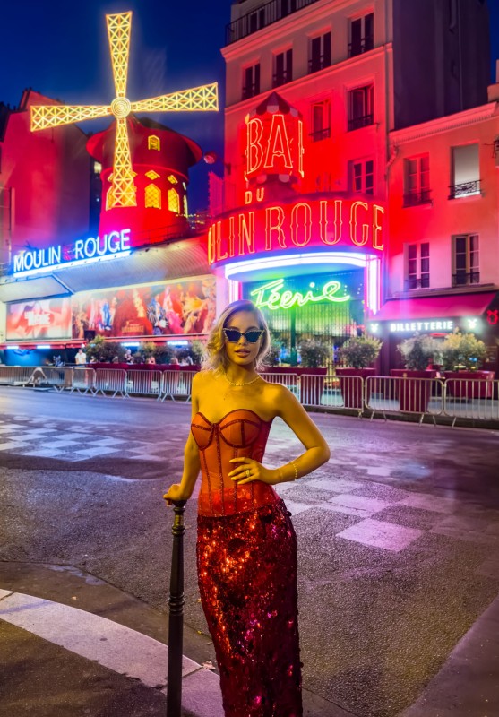 Czerwony gorset z brokatową lamówką - Szarecka.com